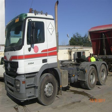 HEAD TRACTOR MERCEDES 3354S